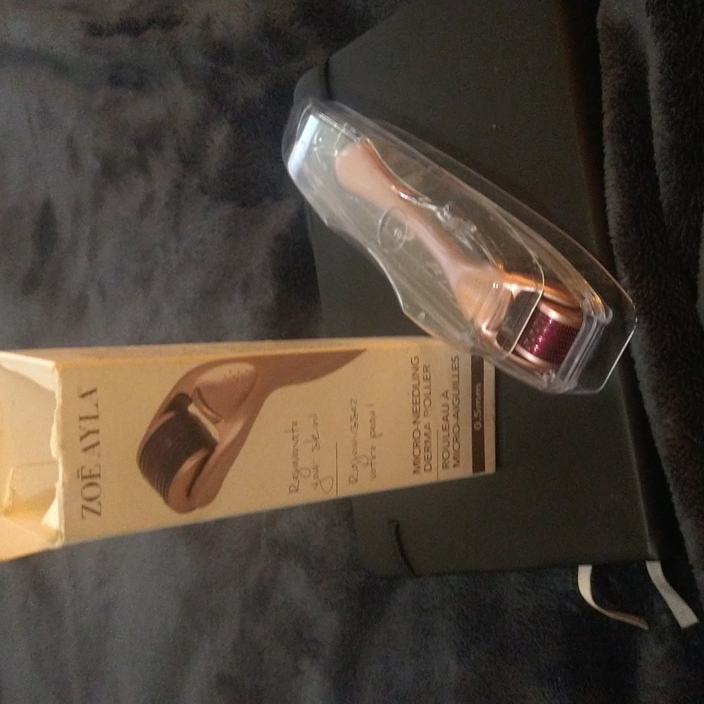 Zoe Ayla Micro-Needling Derma Roller
